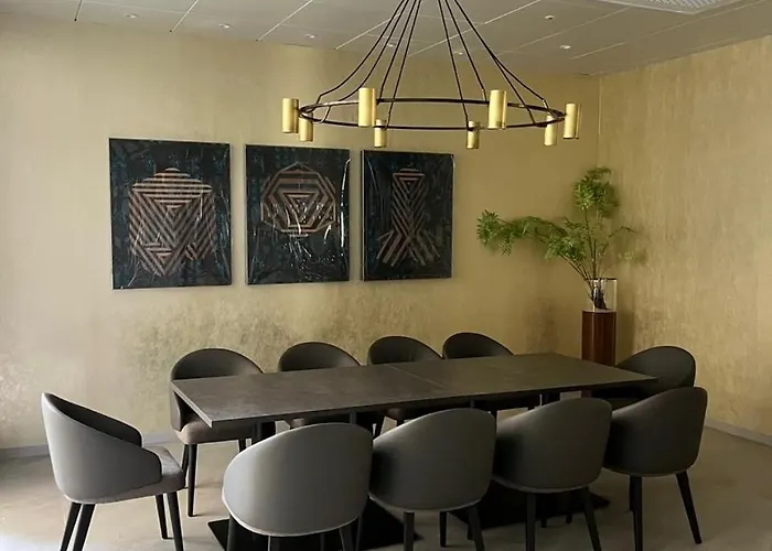 公寓式飯店 The Raum Penthouse